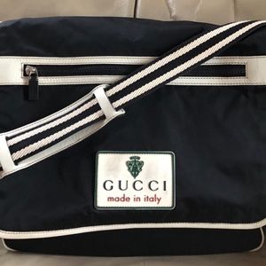 Authentic Gucci Black Nylon Messenger Shoulder Bag